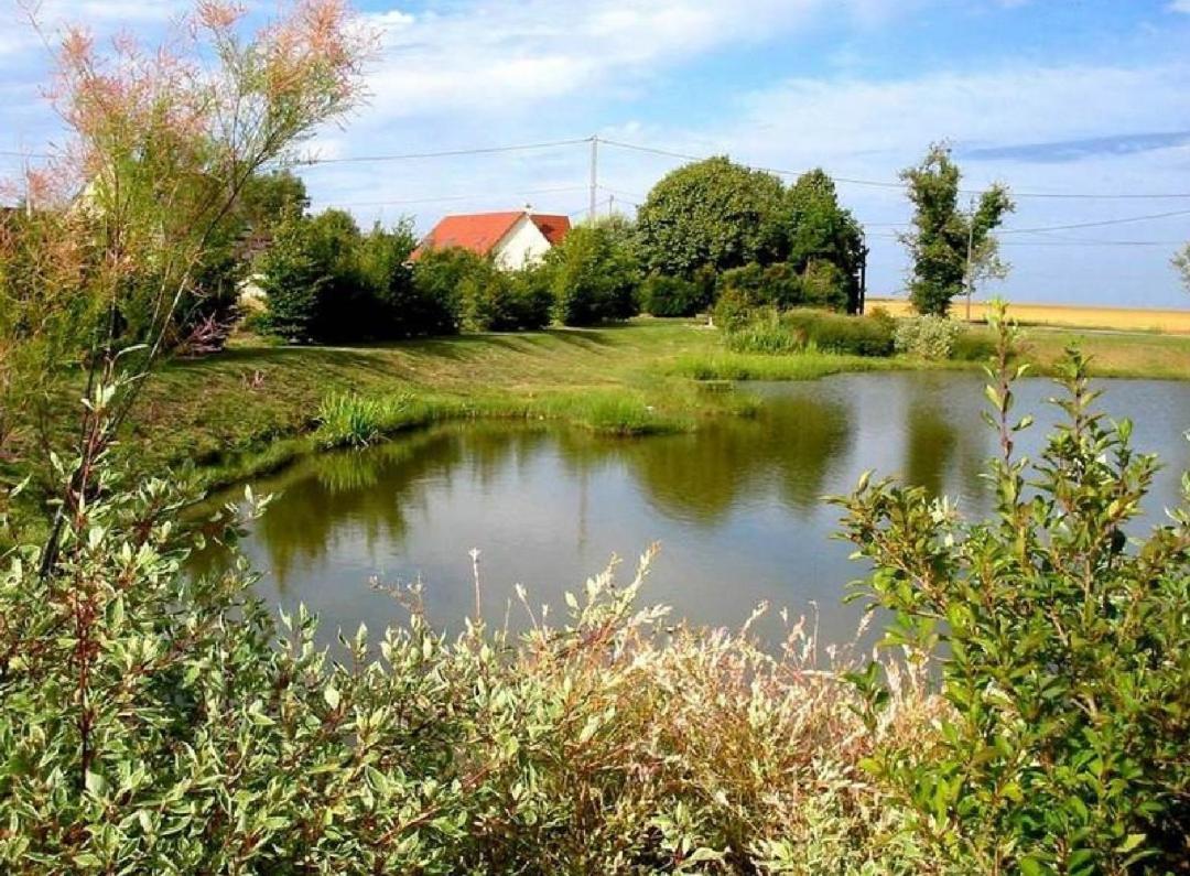 Appartement 100M2, Independant Dans Notre Maison Garennes-sur-Eure Dış mekan fotoğraf